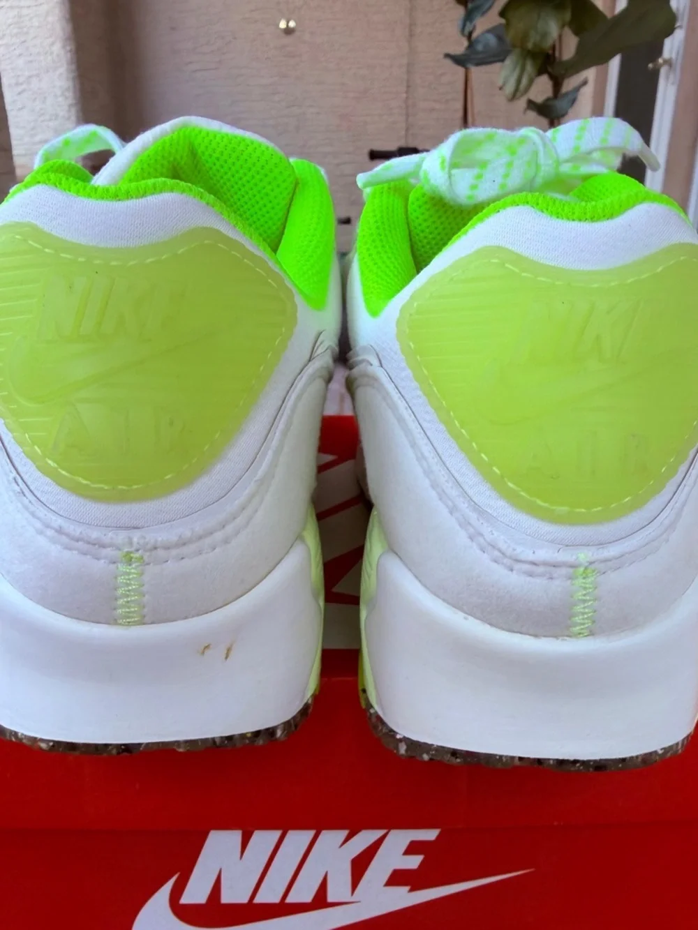 Nike Wmns Air Max 90 'Exeter Edition' - Picture 3 of 10
